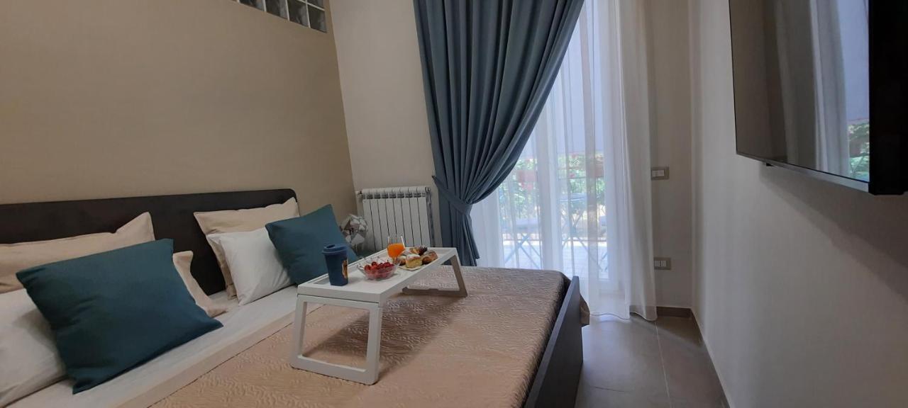 Vesuvius' Lovely Inn Ercolano Bagian luar foto