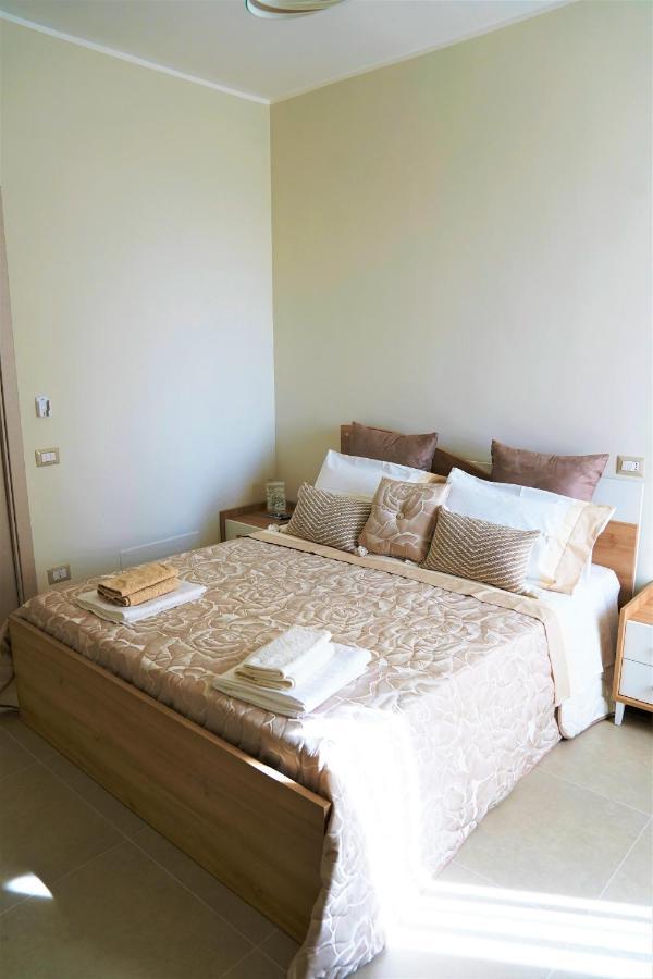 Vesuvius' Lovely Inn Ercolano Bagian luar foto